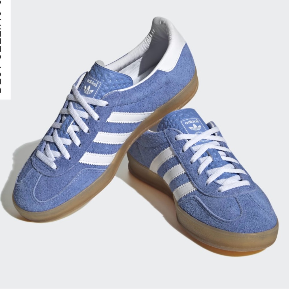 Adidas Gazelle sneakers in blue fusion women’s size 8